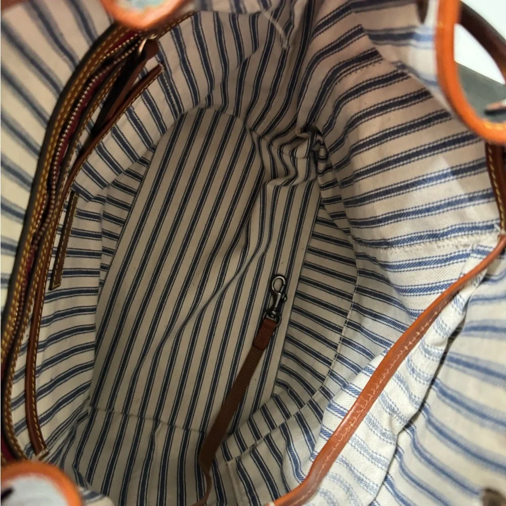 Dooney & Bourke Wayfarer Large Drawstring Leather Bucket Bag - Picture 9 of 10